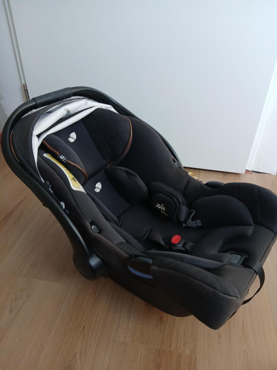 Maxicosi Joie plus isofix