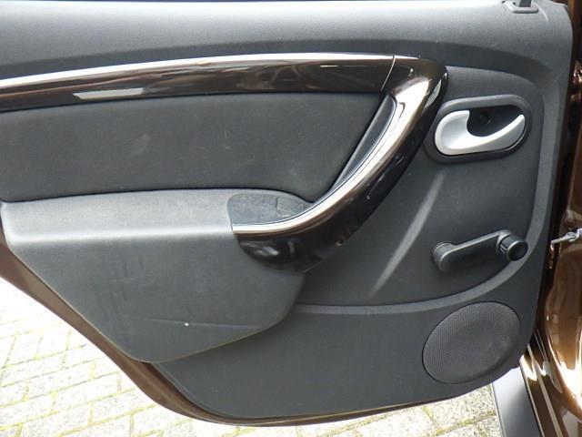 Dacia Duster 1.6 lauréate 2wd