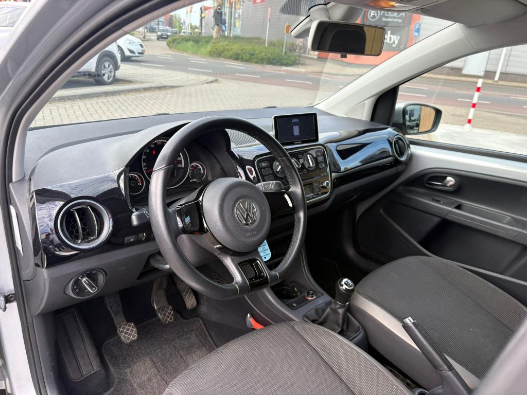 Volkswagen UP! 1.0 high up! bluemotion