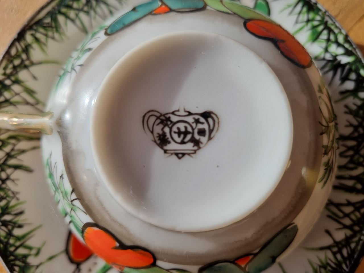 Prachtige Chinese kop-en-schotelset