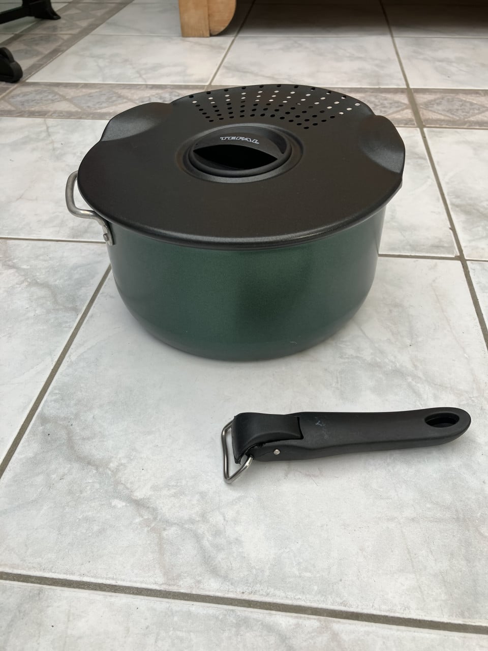 Grote Tefal campingpannen set.