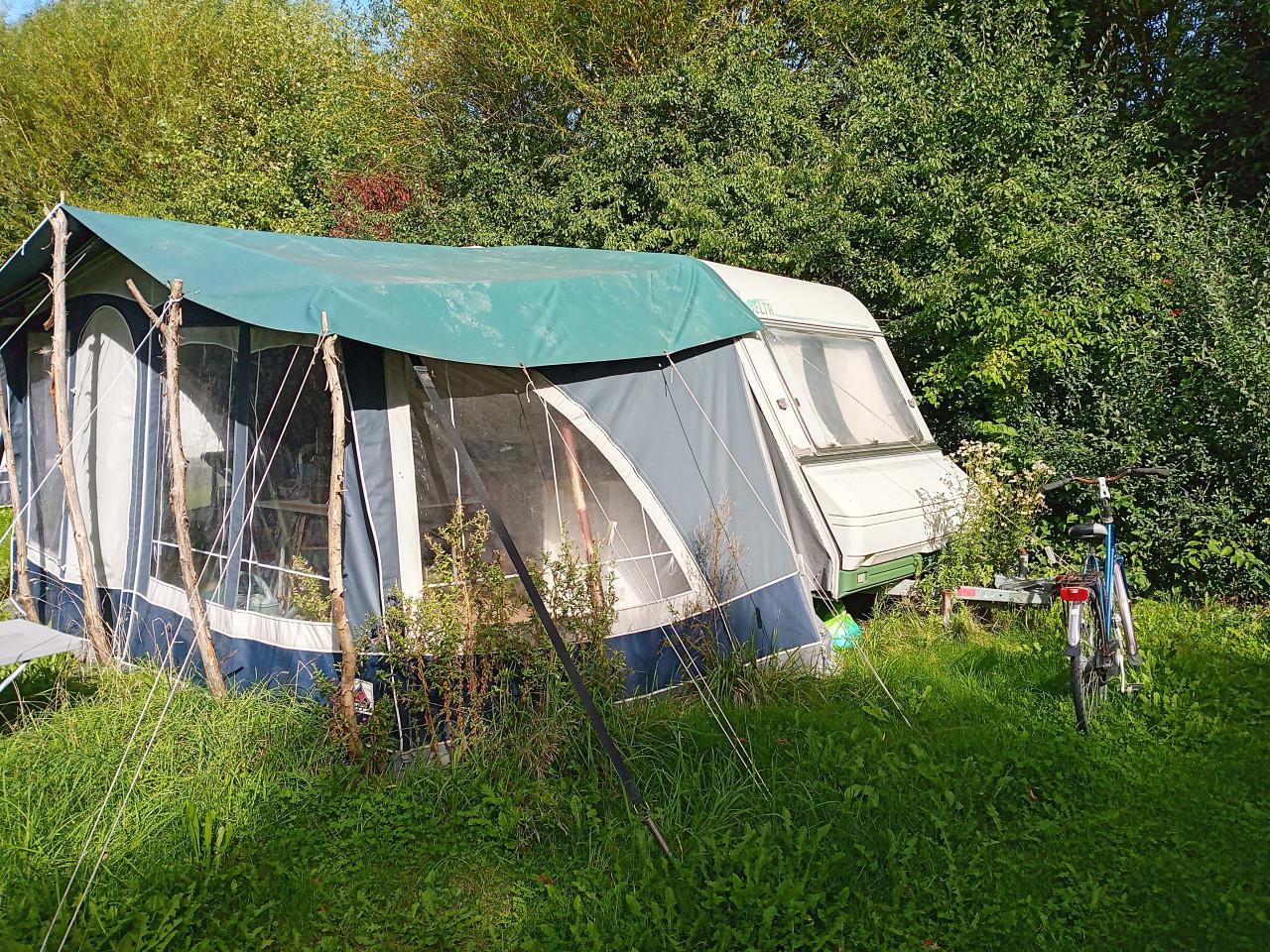Caravan Delta 390 met voortent