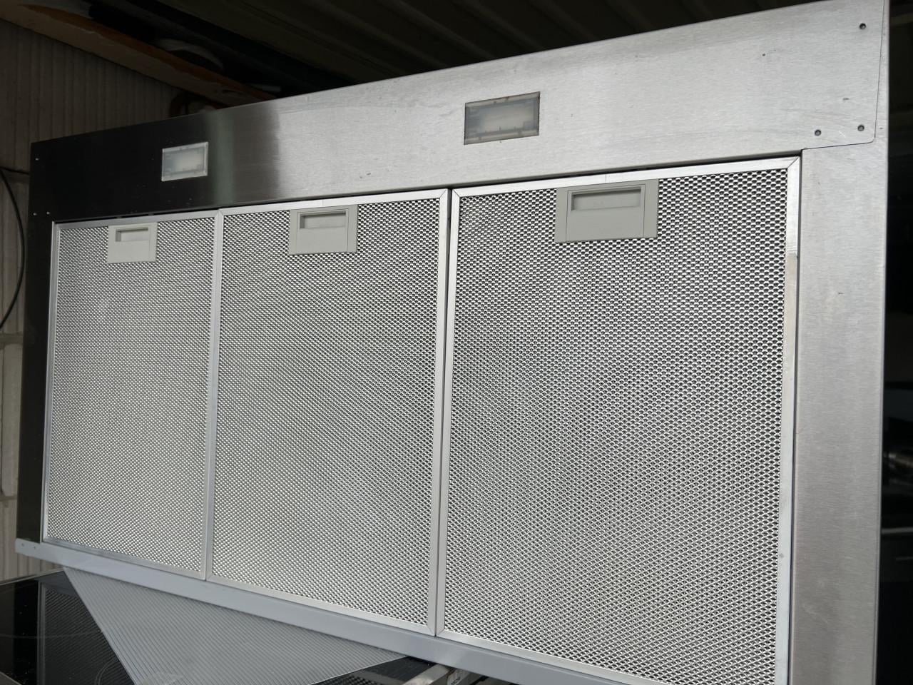 Bosch RVS Wandschouw Afzuigkap 90 cm (DWB96BC50) Als nieuw!