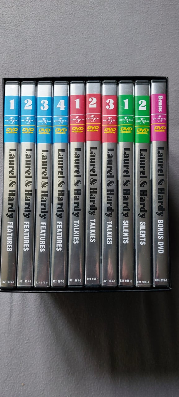 18 DVD box van Laurel & Hardy