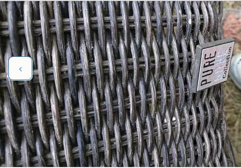 Comfortabele rotan kuipstoeltjes.