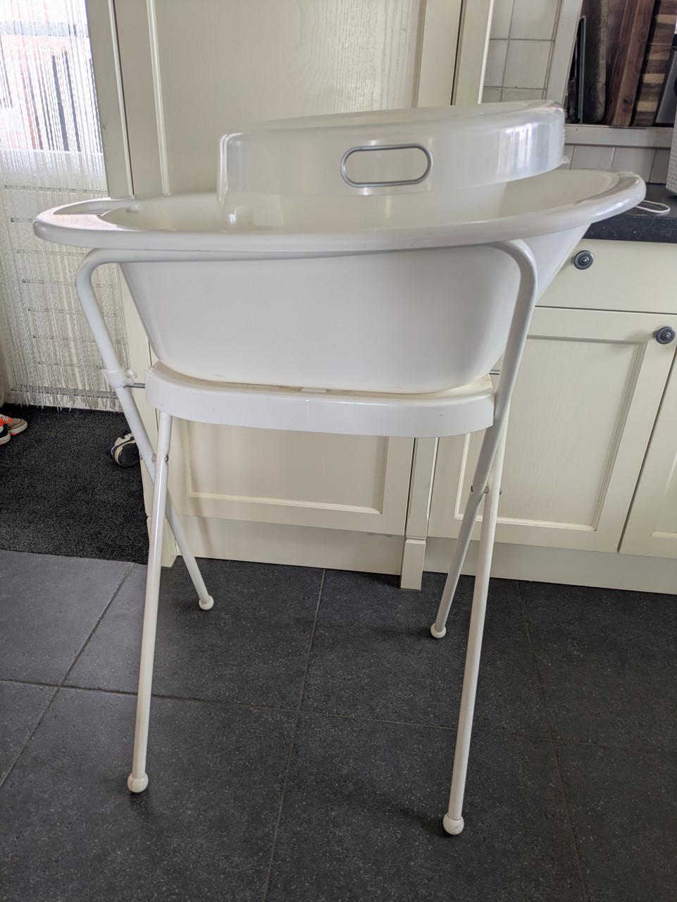 Babybadje + tummy tub Bébe-Jou