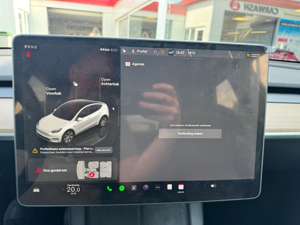 Tesla Model Y rwd 58 kwh