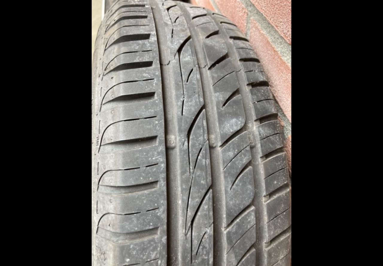 Fiat 500 banden,velgen en wieldoppen.