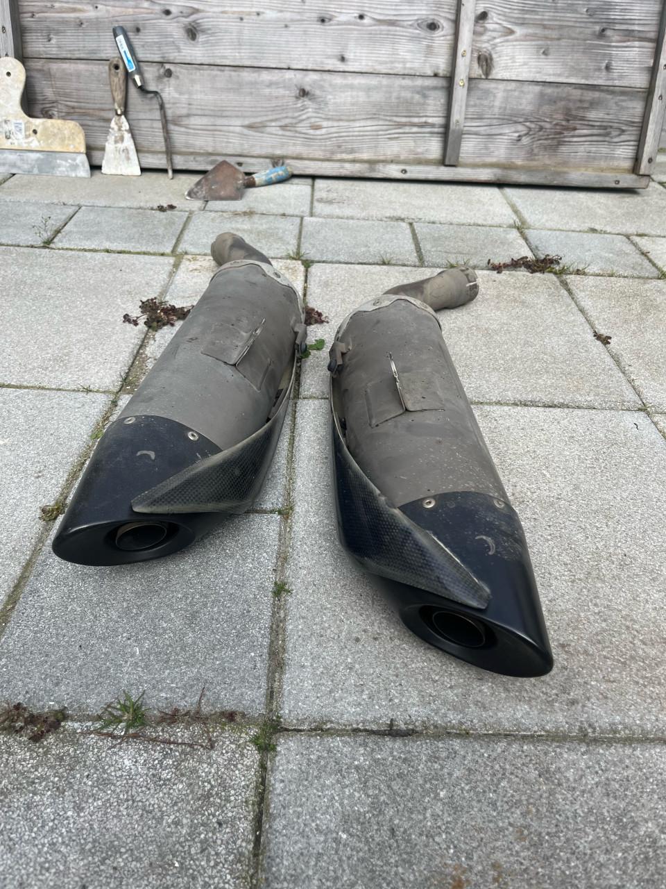 Dubbele orginele uitlaat yzf-R1 2004-2005 model