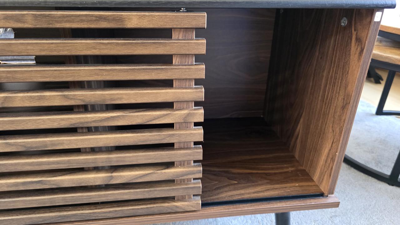 Te koop: Perth TV-meubel donkere houtkleur-MDF 140cm breed