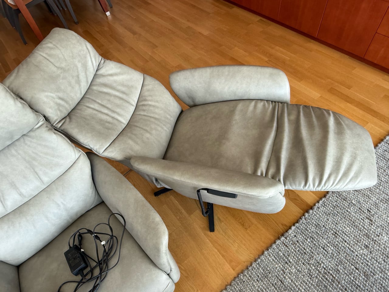 Senioren 2-zits bank met elektrische stoel en sta-op-stoel met verwarming