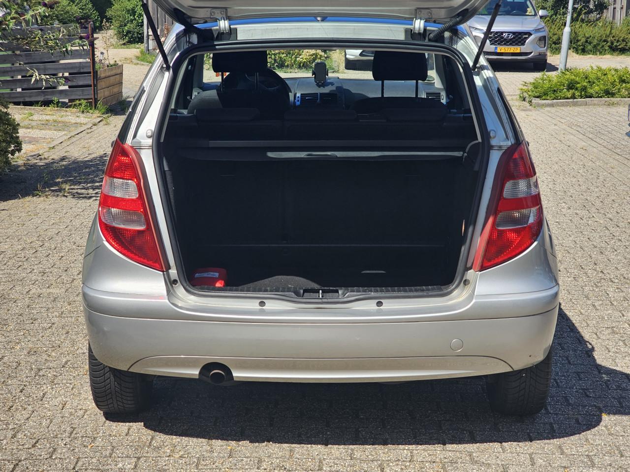Netjes onderhouden Mercedes A-Klasse- APK tot Juni 2027!