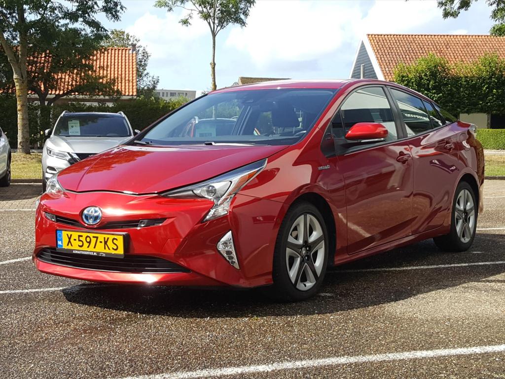 Toyota Prius 1.8 full hybrid 122pk aut active | navi | bt | cruise & climat