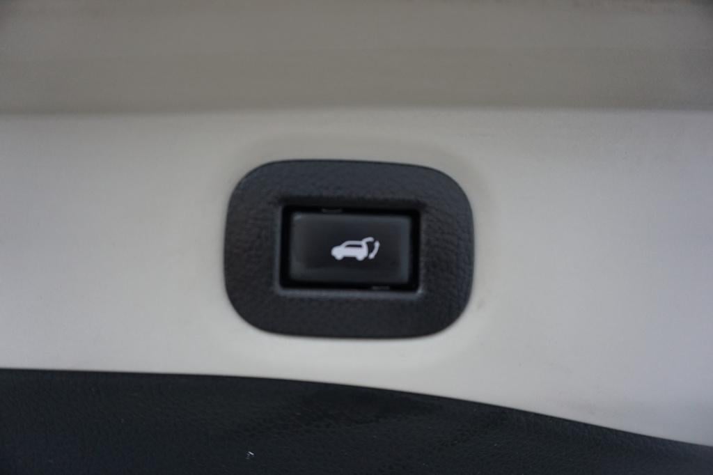 Nissan X-Trail 1.6 dig-t connect edition 1e eigenaar - climate / navi / cru