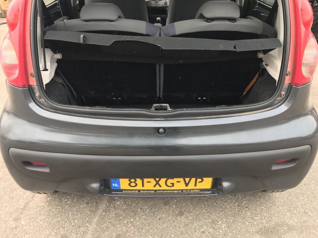 Peugeot 107 1.0-12v xs