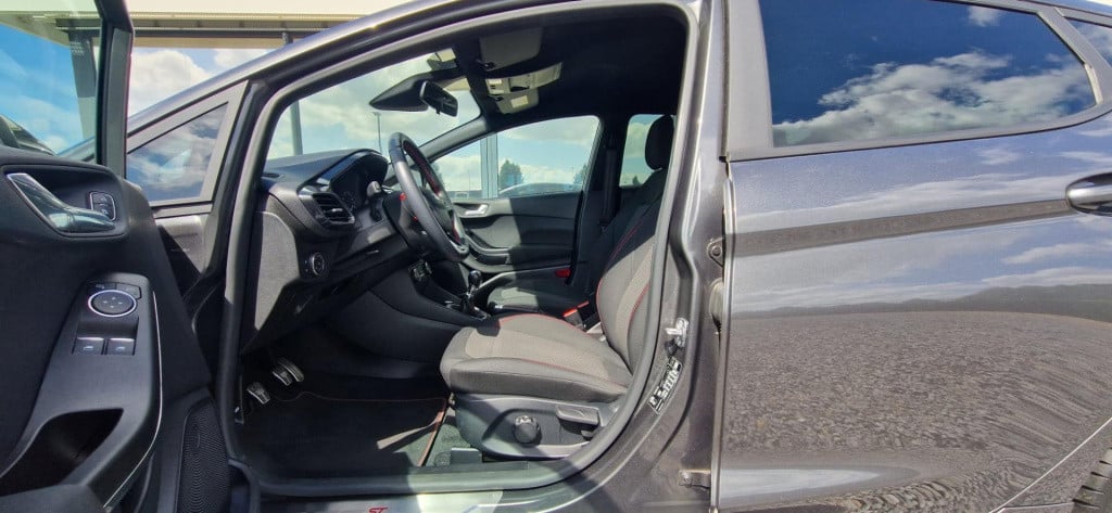 Ford Fiesta 1.0 ecoboost st-line | navi | carplay | cruise control | parkee