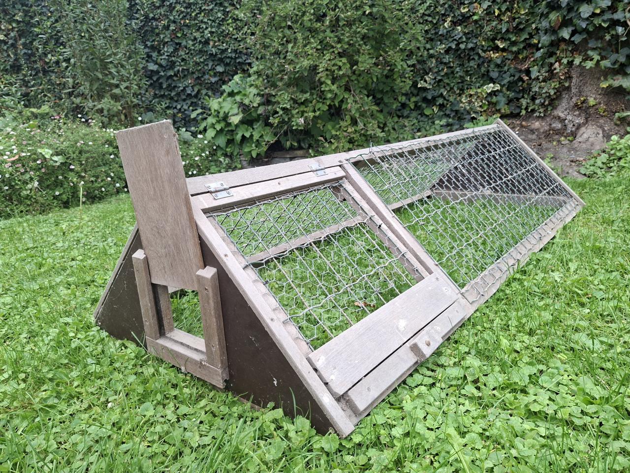 Verplaatsbare konijnenren met nachthok
