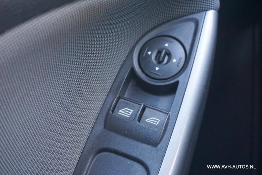 Ford Focus 1.6 ti-vct trend