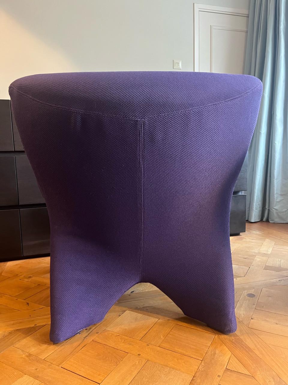 Leolux fauteuil Echnaton met hocker en pouf