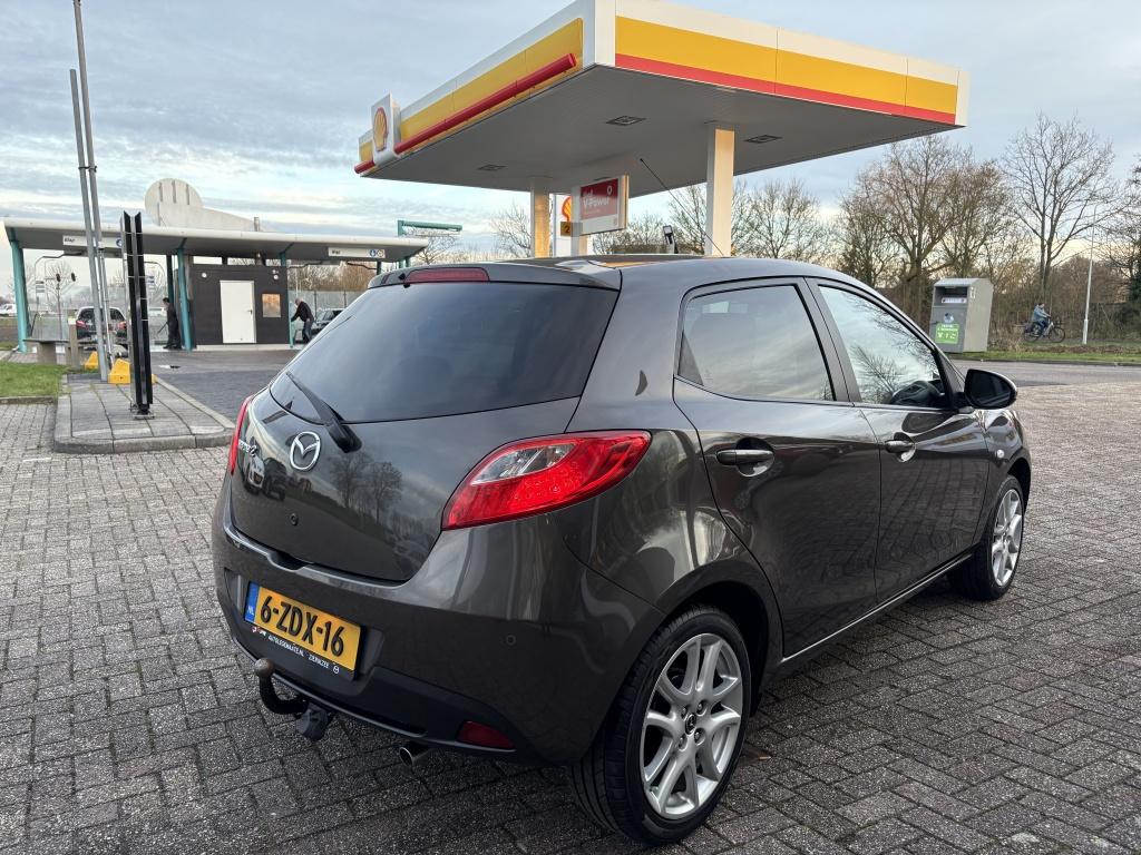 Mazda 2 1.3 silver edition