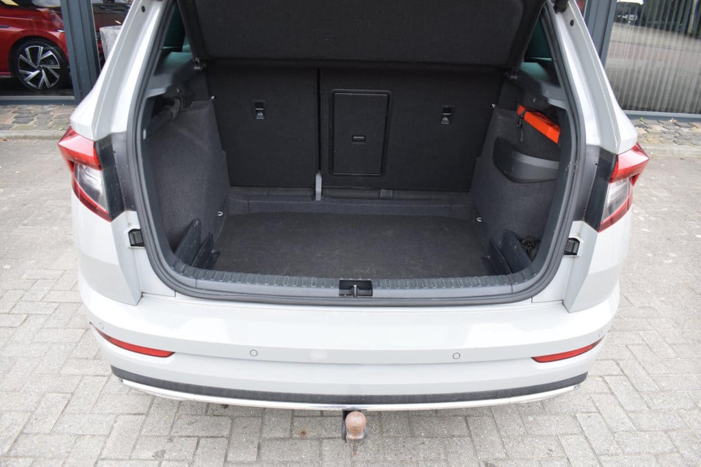 Skoda Karoq 1.5 tsi act sportline | trekhaak | canton | virtual cockpit | a