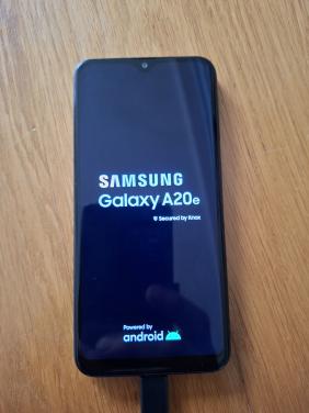 Te koop: samsung A20e zwart.
