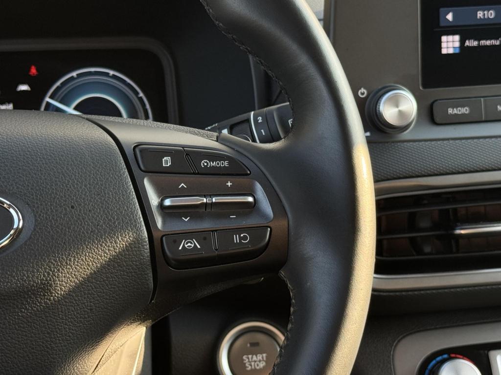 Hyundai Kona ev pure 64 kwh soh 98% incl. trekhaak!