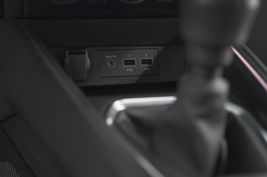 Renault Clio tce 90 techno | camera | 9.3 inch scherm | apple carplay | par