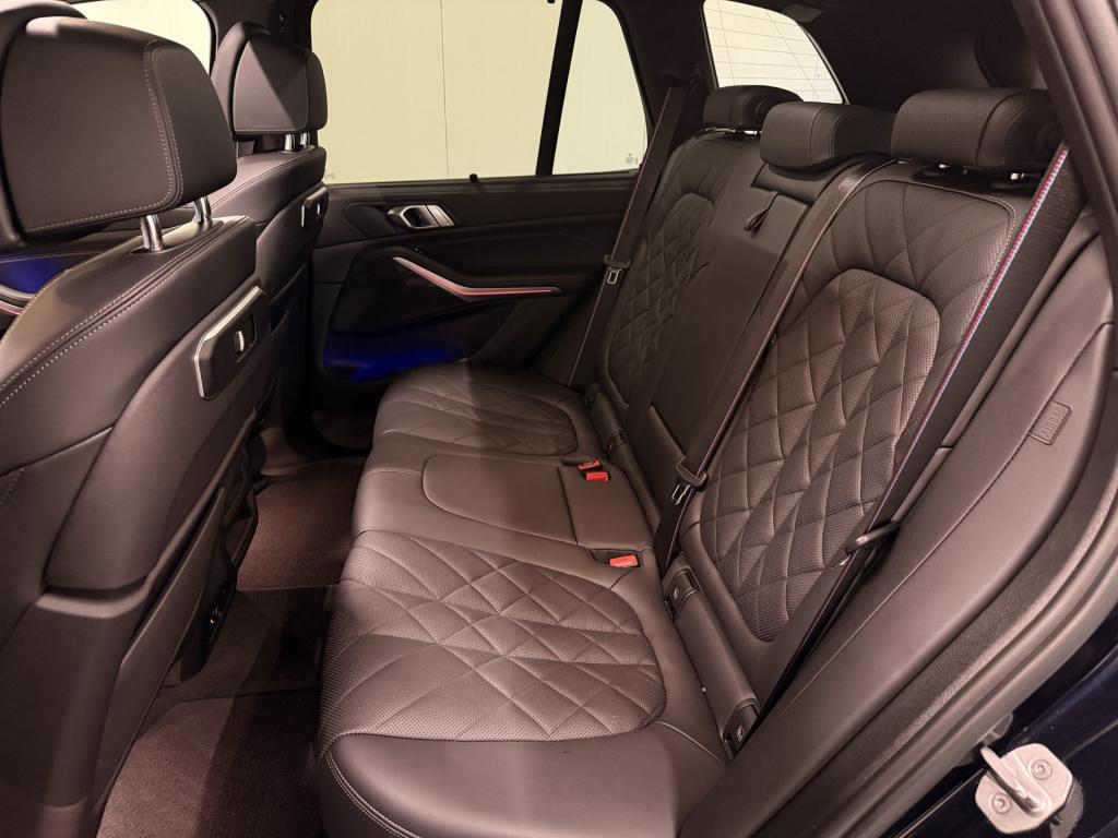 BMW X5 xdrive50e m-sport | carbon | pano | memory | stoelverwarming / verko