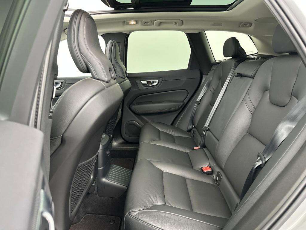 Volvo XC60 t8 455pk recharge dark| luchtvering| adap.cruise| 360camera| awd