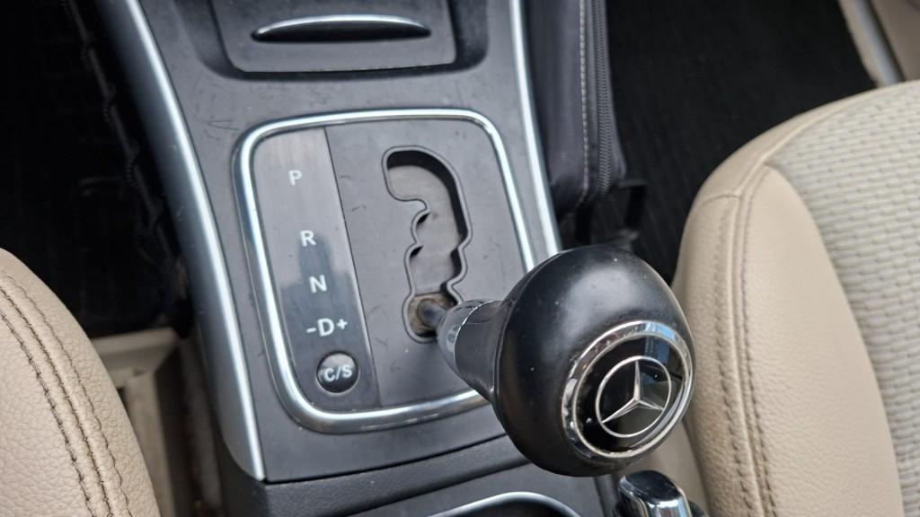 Mercedes klasse 200 Automaat 5drs bj:2008 airco-navigatie lm-velgen