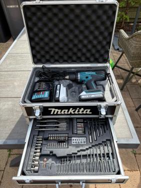 Zeer nette makita boormachine set