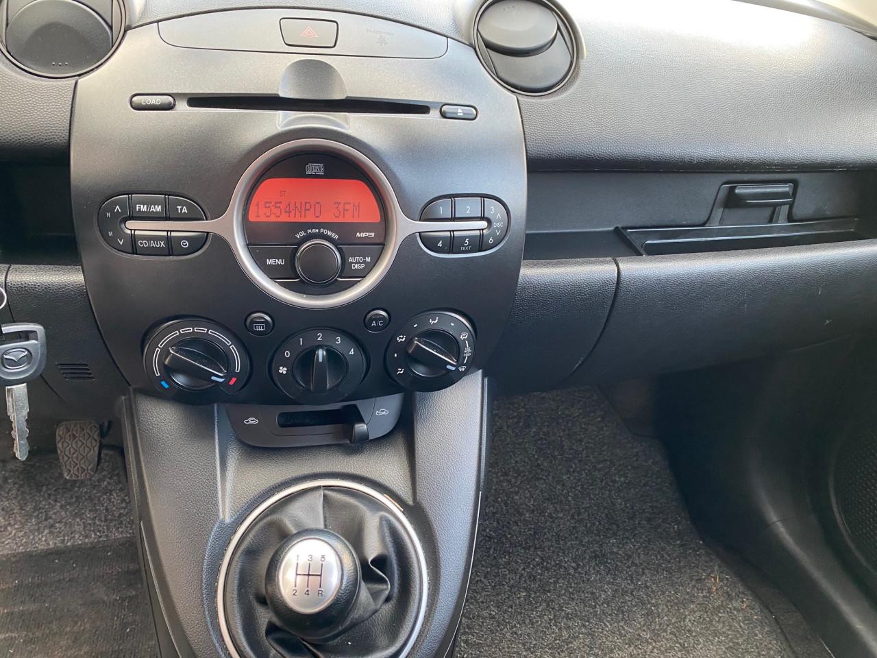 Te koop: Mazda 2 – Compact, Betrouwbaar en Wendbaar!