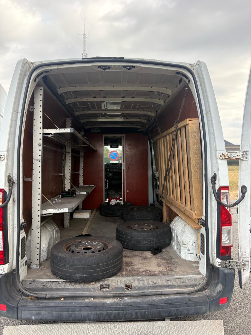 OPEL MOVANO 2.3 DIESEL / bj2011 / EURO5 / LEES BESCHRIJVINV