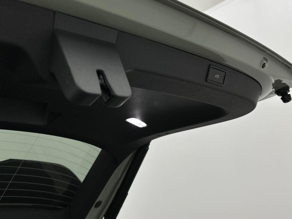 Skoda Elroq business edition elektromotor 140 kw / 190 pk suv