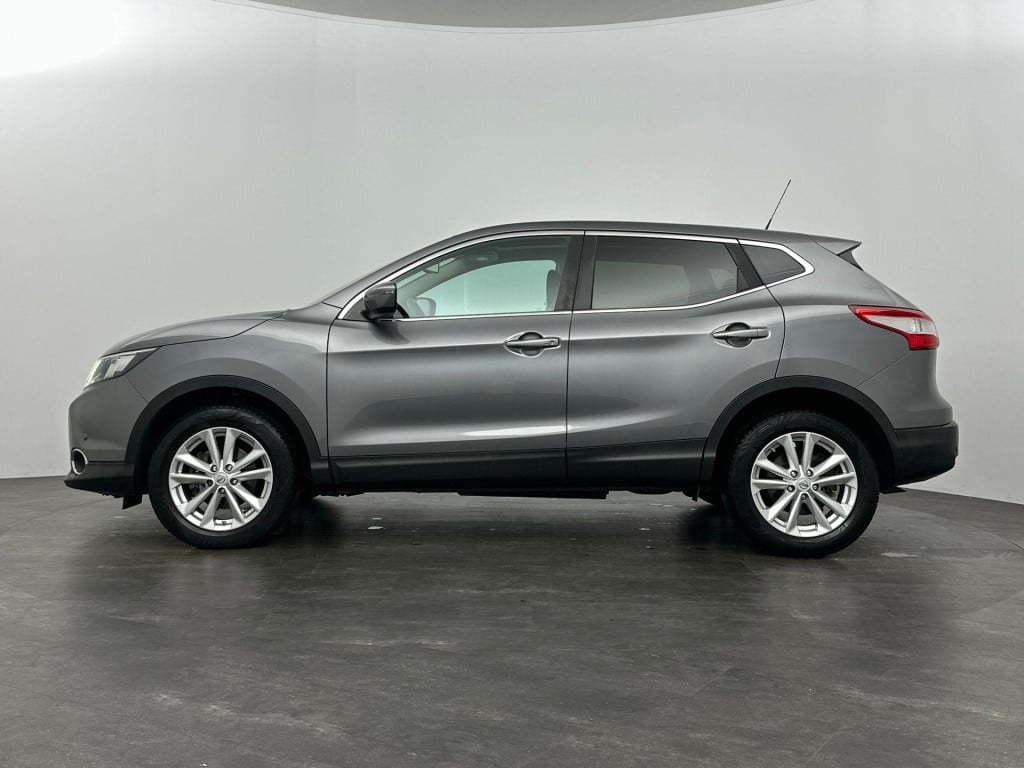 Nissan Qashqai 1.2 connect edition automaat pano camera clima cruise