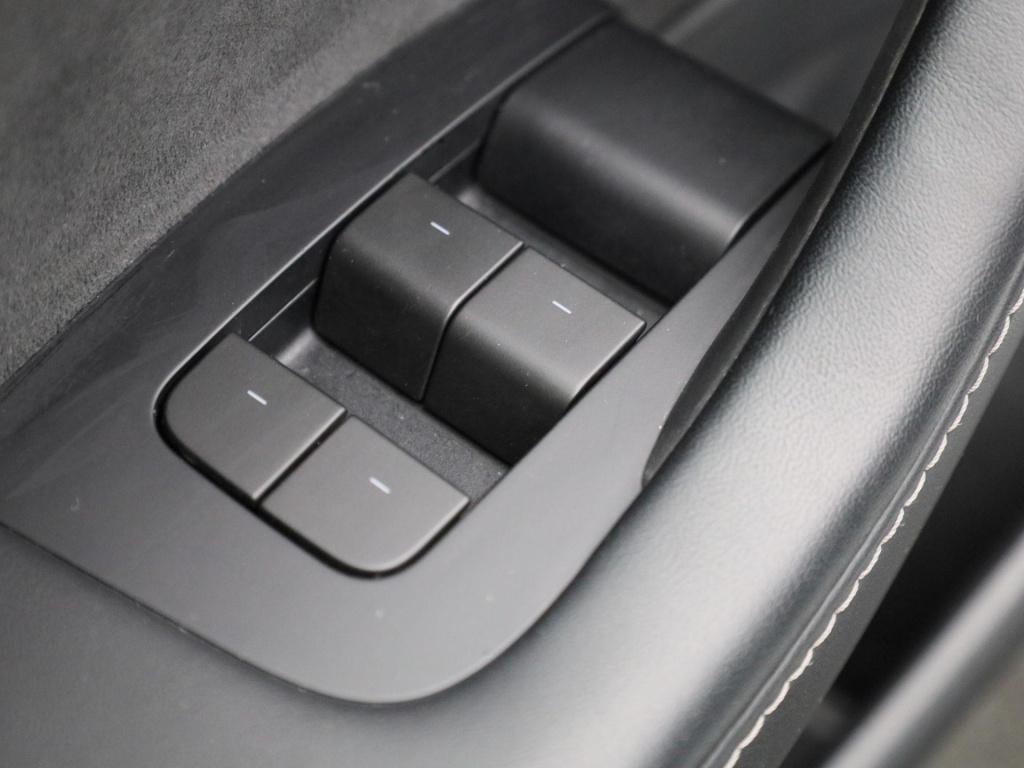 Tesla Model 3 standard rwd plus 60 kwh | automaat | panorama dak | stoel ve