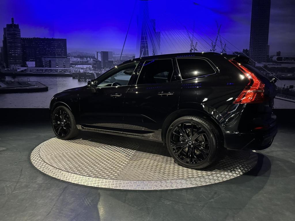 Volvo XC60 2.0 t8 plug-in hybrid awd plus black edition *c-four*b&w*winterp
