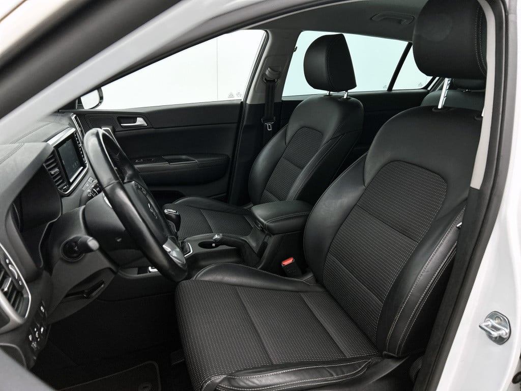 Kia Sportage 1.6 gdi dynamicline limited | trekhaak | leder | navi | stuurv