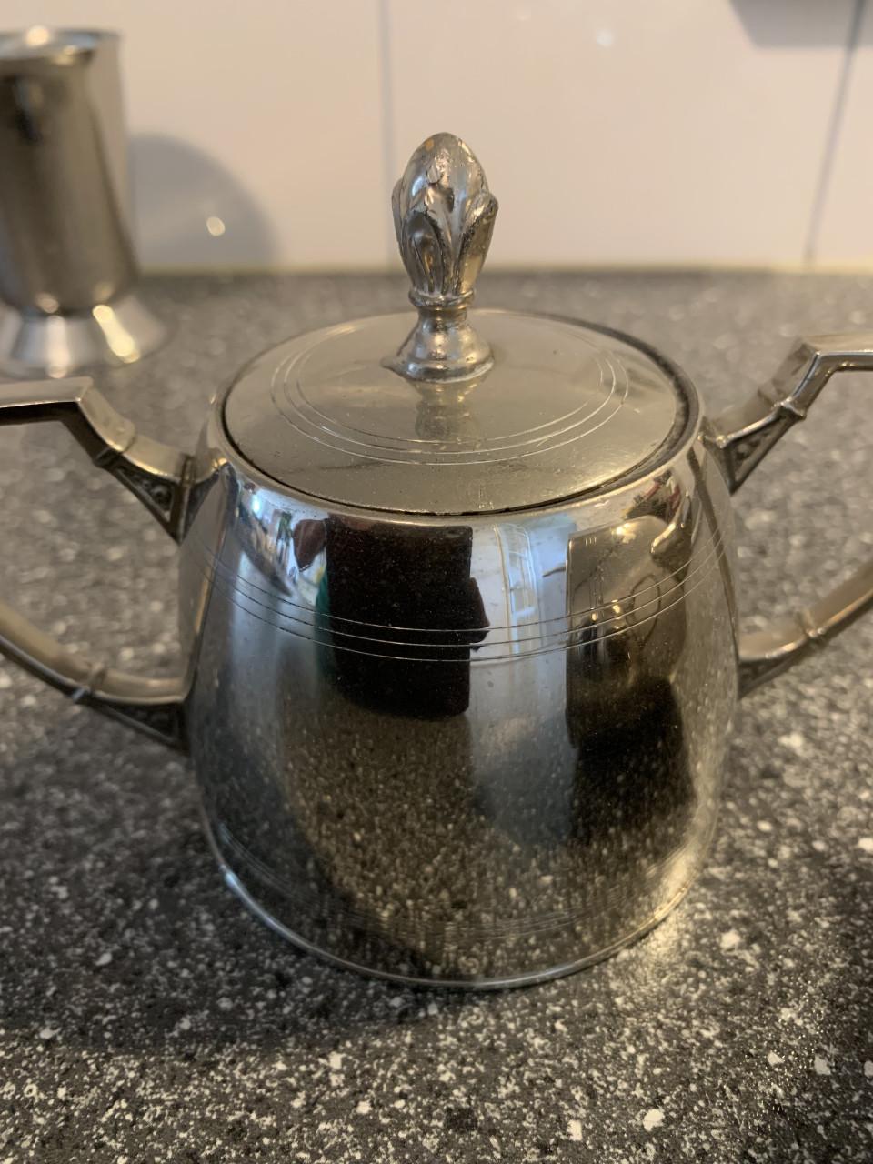 EEN MOOI ART DECO ROOMSTEL, 4 DELIG