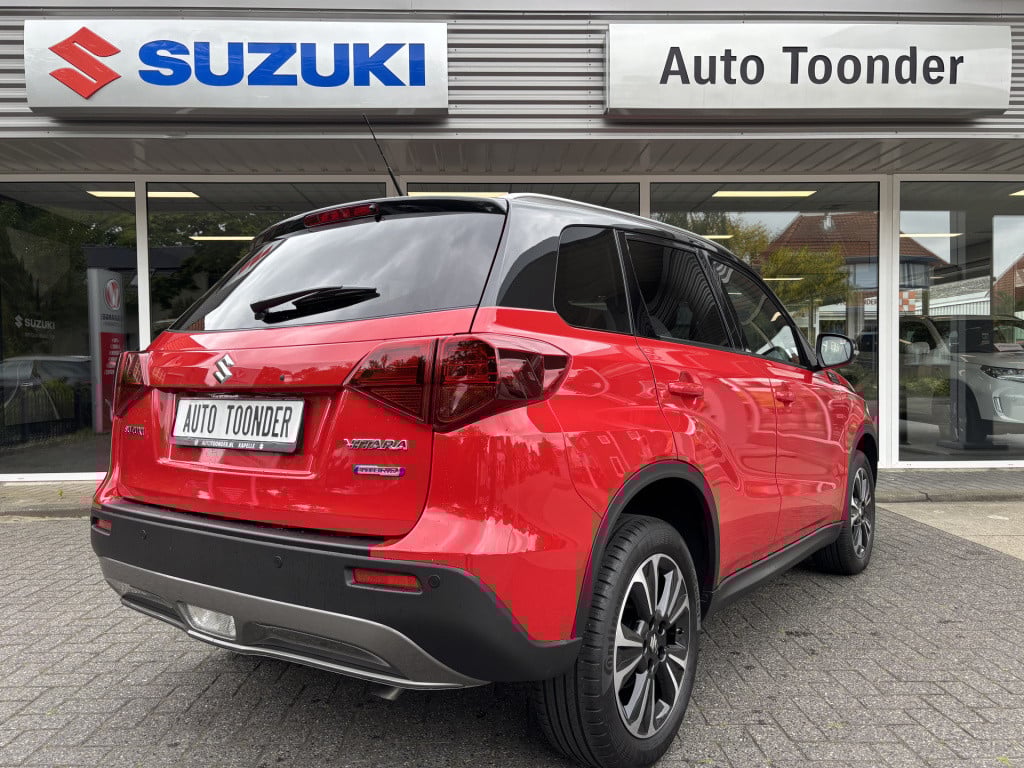 Suzuki Vitara 1.4 boosterjet style smart hybrid