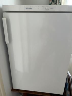 Mooie Miele Vrieskast zo goed als nieuw