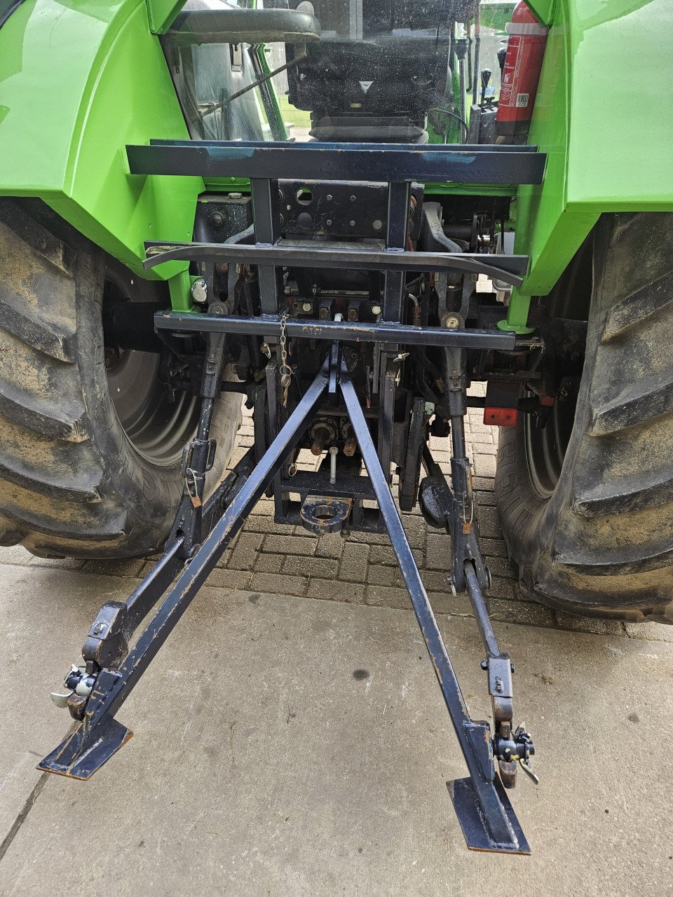 Deutz dx 120