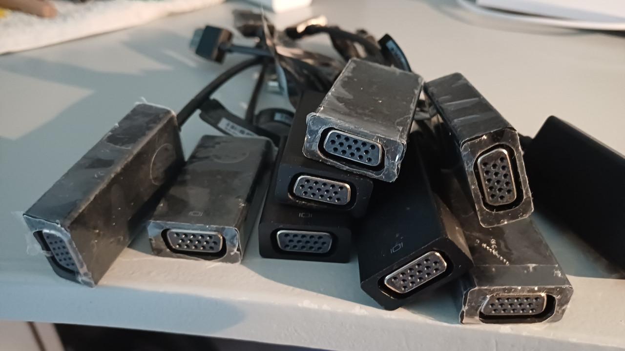 9x HP HDMI / VGA Adapter