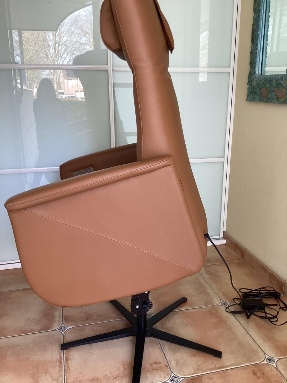 Prominent elektrische sta-op stoel  ACCU Toscana(showroomstaat)nieuw!