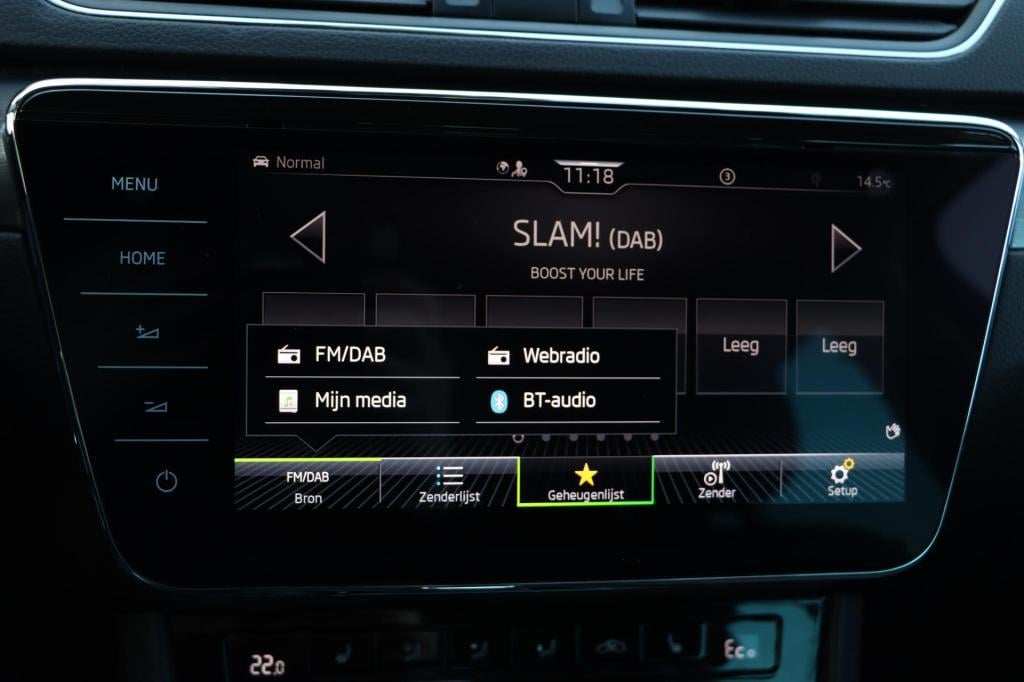 Skoda Superb combi 1.4 ehybrid style 218pk dsg6 | soh 93,1% | memory | stoe