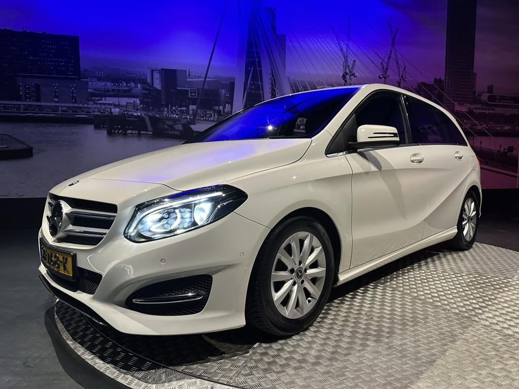 Mercedes-Benz B-Klasse 180 *nl-auto*camera*trekhaak*led*navi*