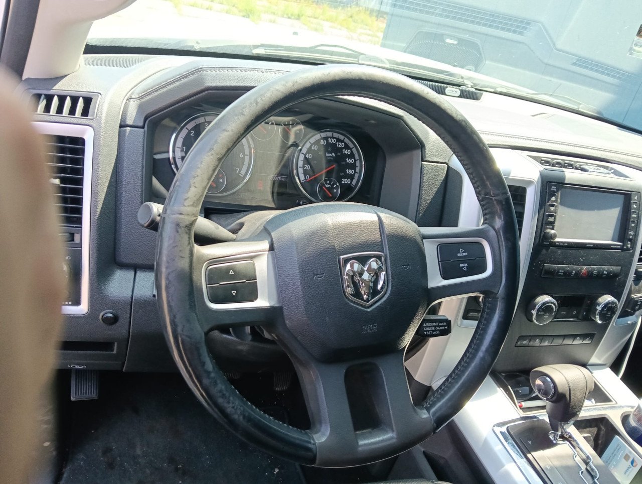 Dodge Ram 1500 hemi