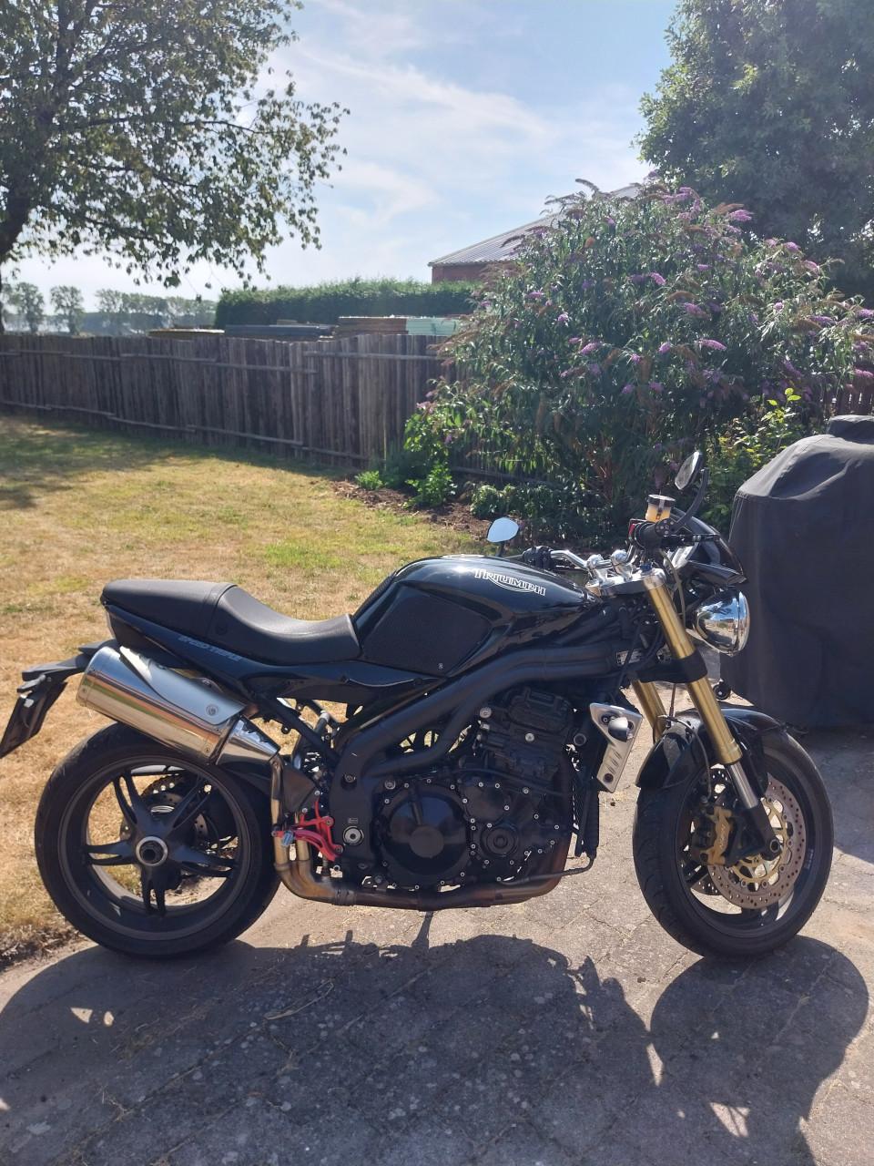 Triumph Speed Triple 1050