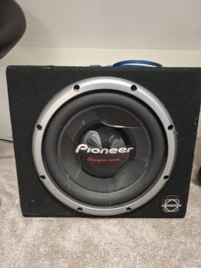 Pioneer subwoofer met versterker